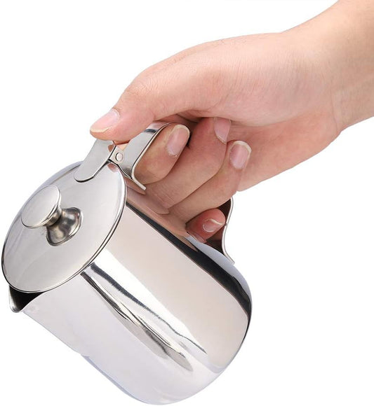 Stainless Steel Milk Frothing Pitcher, Stainless Steel Coffee Cup Mug Milk Frothing Pitcher Jug with Lid for Latte Coffee Art for Office Kitchen with handle(600ml)