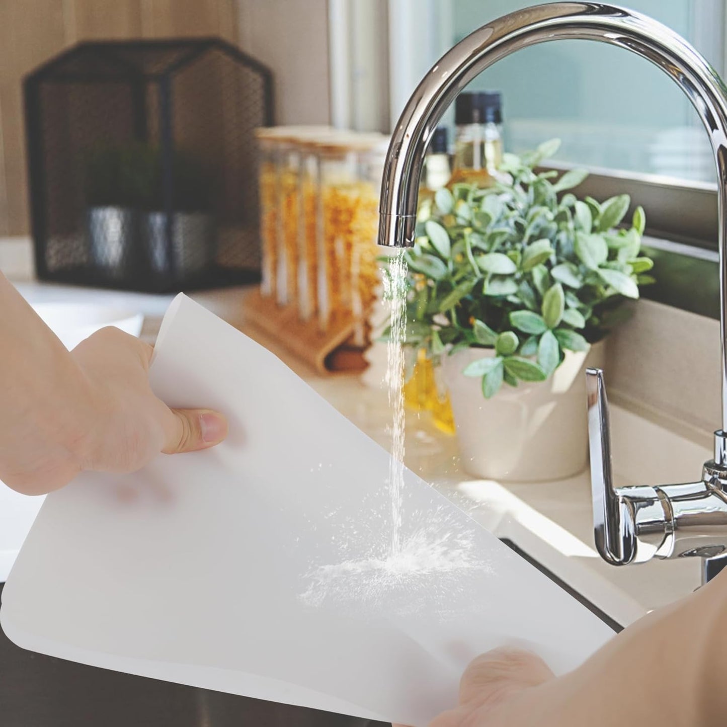 Silicone Mat for Kitchen Counter, Heat-Resistant BPA-Free Nonslip Surface, Trimmable Countertop Protector for Air Fryer (Translucent, 15.7×11.8inch-4pcs)