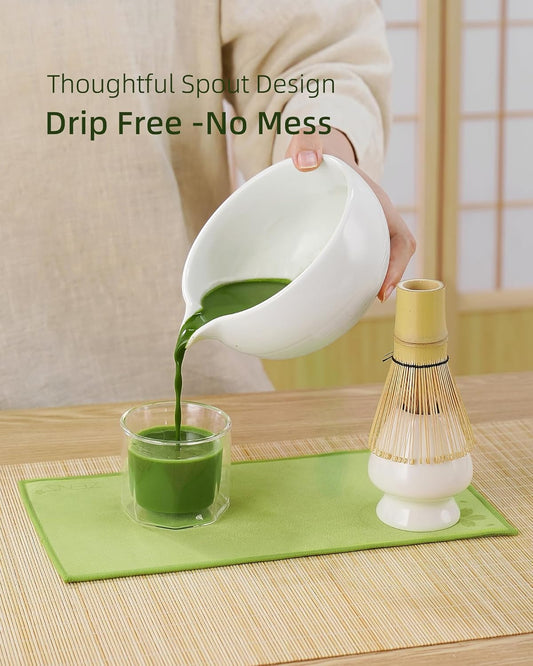 ZENS Matcha Whisk Set, 15oz Ceramic Matcha Bowl with Spout and Bamboo Whisk, Whisk Holder (Chasen), Scoop & Tea Towel, 5pcs Matcha Tea Kit Gift for Matcha Lovers, White