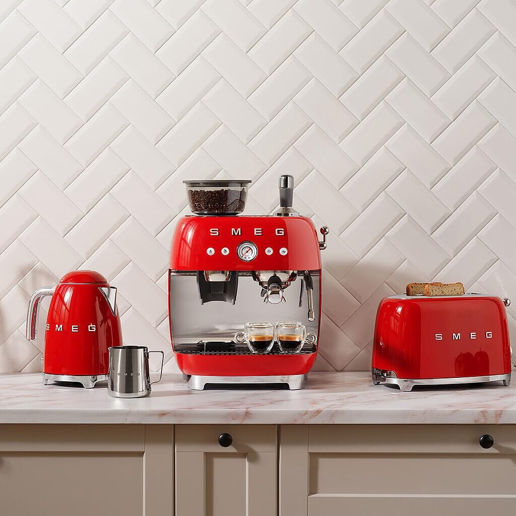 SMEG 50's Retro Style Electric Water Kettle with Automatic Shutoff, Removable Base, and Water Indicator, KLF03RDUS, Red