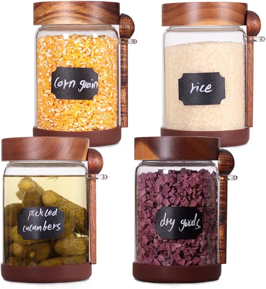 SAIOOL High Bprosilicate Glass 4 Pack Spice Jars with Label and Spoons,Overnight Oats Containers with Acacia Airtight Lids,Glass Food Storage Jars, Coffee Bar (Acacia 29.6 OZ*4)