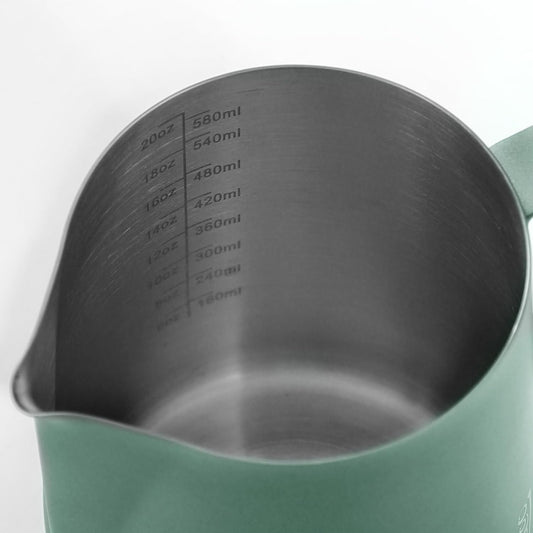 Milk Frothing Pitcher -350ml/12oz Milk Frother Cup Espresso Steaming Pitcher for Barista, Bincoo SUS304 Stainless Steel Espresso Steaming Pitchers for Latte Art/Cappuccino/Coffee (Green-350ml)