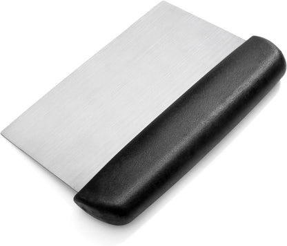 New Star Foodservice Plastic Handle Dough Scraper, 6 by 3-Inch, Black