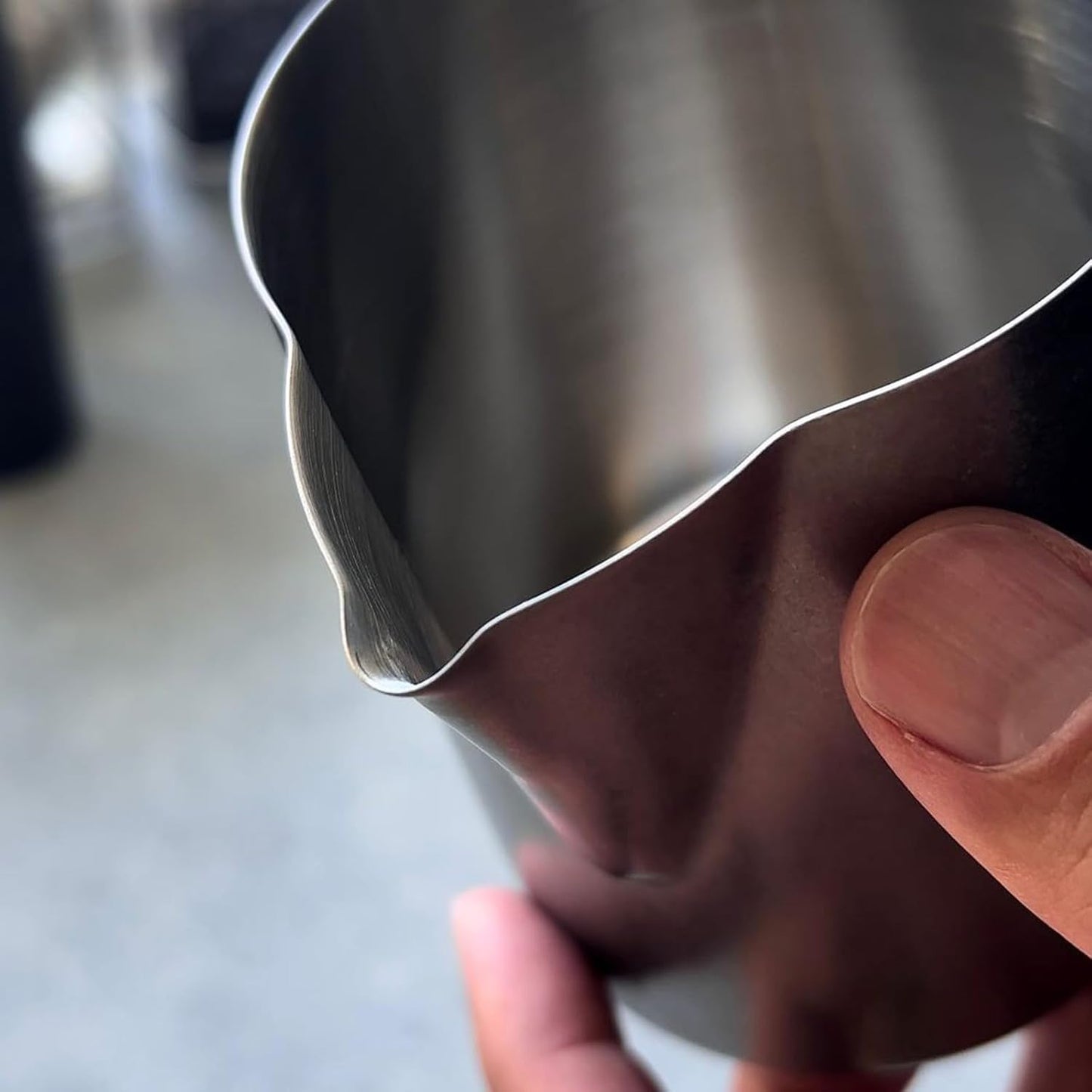 MHW-3BOMBER Latte Art Pitcher Stainless Steel Milk Frothing Pitcher Steamed Espresso Cup Barista Pitcher (Silver Spot, 20oz/600ml) P5027SS-OS