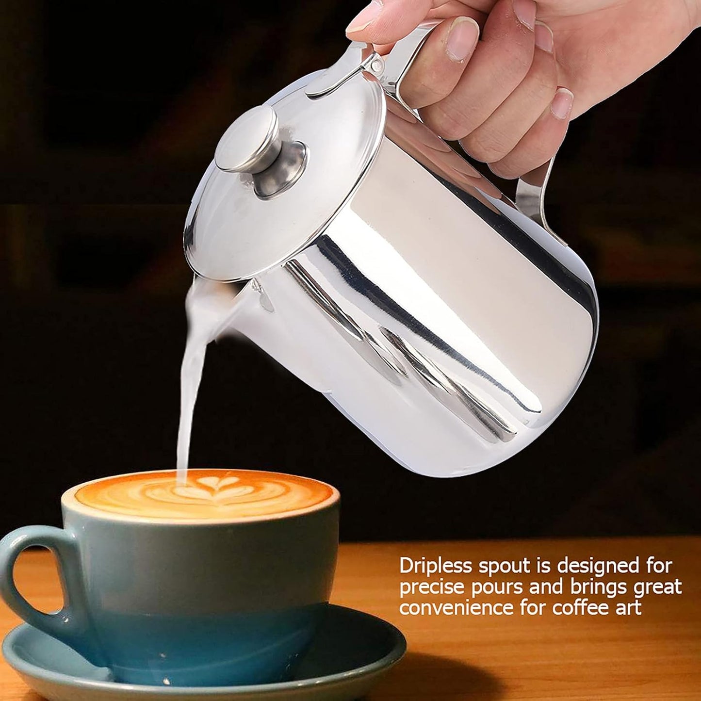 Stainless Steel Milk Frothing Pitcher, Stainless Steel Coffee Cup Mug Milk Frothing Pitcher Jug with Lid for Latte Coffee Art for Office Kitchen with handle(600ml)