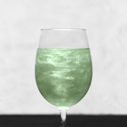 Bakell - Soft Green Tinker Dust (4g, 1x Mini Spray Pump) Edible Glitter for Food, Desserts, and Beverages!
