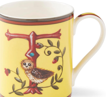 Spode Kit Kemp Alphabet Mug - Letter T Monogram in Fine China, 12oz Ceramic Coffee Cup for Hot Drinks, Personalized Drinkware for Unique Gifts, Dishwasher Safe Tea or Coffee Mug - Gift Box Included