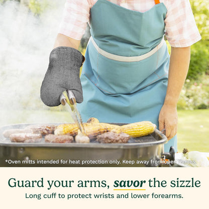 Cuisinart Heritage Kitchen Oven Mitts – Heat-Resistant Kitchen Mitts for Oven with Non-Slip Neoprene Palm, Long Cuff, and Cotton Filling – Durable Oven Gloves for Cooking, Baking, & Grilling