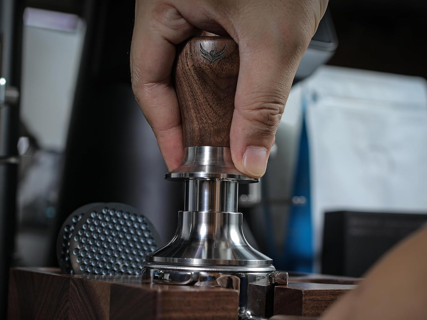54mm Tamper For Breville Machines Calibrated Tamper Tool Espresso Walnut, Auto-Leveling and 30lb Spring Loaded Design Coffee Tamper With Stainless Steel Ripple Base