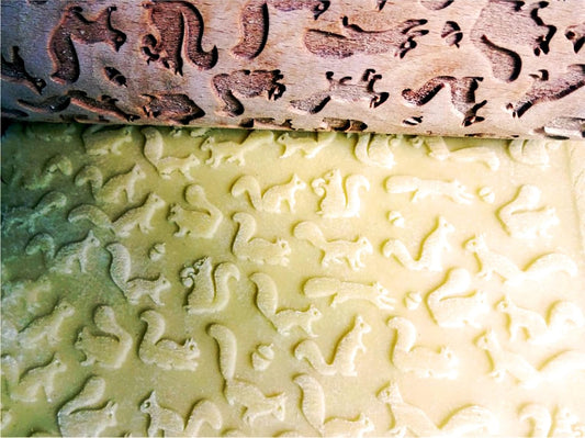 FUNNY SQUIRRELS PATTERN EMBOSSING ROLLING PIN LASER ENGRAVED ROLLING PIN WITH SQUIRRELS for EMBOSSED COOKIES