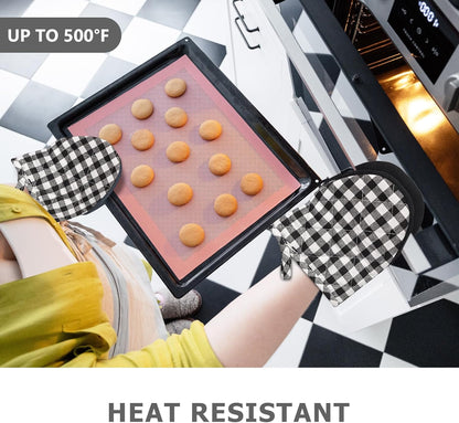 Qulable 1 Pair Short Oven Mitts - Silicone Kitchen Oven Gloves High Heat Resistant 500℉, Mini Oven Mits with Non-Slip Grip Surfaces and Hanging Loop for BBQ, Baking, Cooking and Grilling