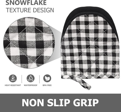 Qulable 1 Pair Short Oven Mitts - Silicone Kitchen Oven Gloves High Heat Resistant 500℉, Mini Oven Mits with Non-Slip Grip Surfaces and Hanging Loop for BBQ, Baking, Cooking and Grilling