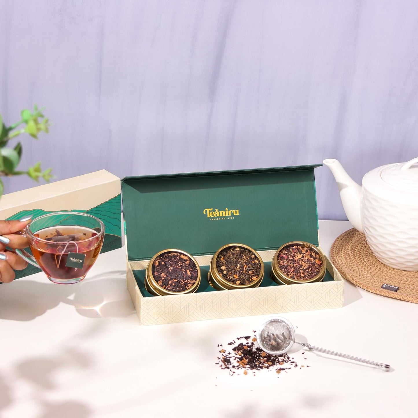 Teaniru, Novelty Tea Collection – Pack of 40 | Loose Leaf Tea Sampler Gift | 3 Flavored Tea - Black, Herbal & Green Tea | Loose Leaf Tea Gift Set for Corporate Gifting