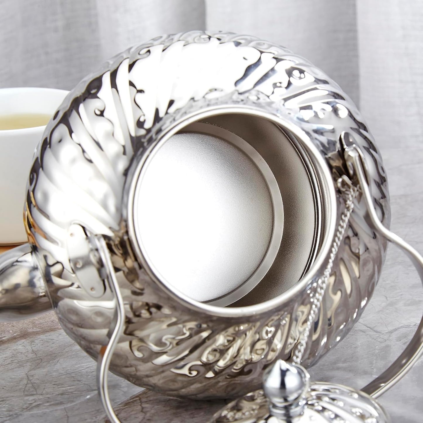 SANQIAHOME 2000ml stainless steel antique style teapot,with Infuser, thickened boiling kettle, lifting handle,Silver