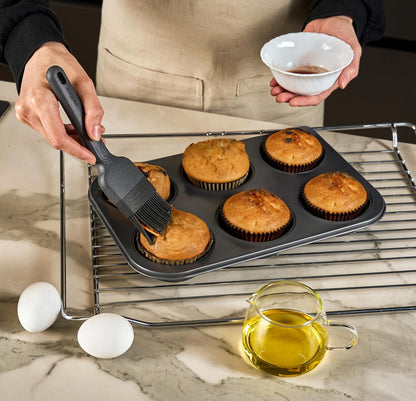 Zyliss Silicone Basting Brush - Heat-Resistant Non-Shedding Bristles with Center Grid for Better Coverage - Curved Handle, Eco-Friendly Wheat Straw Grip Ideal for Grilling & Baking - Dishwasher Safe