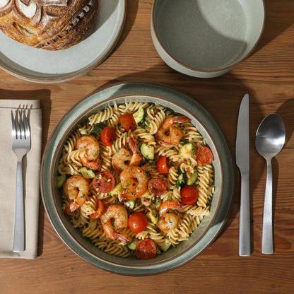 Gibson Elite Gelston Stoneware Matte Reactive Glaze 16 Piece (Service for 4) Plates and Bowl Dinnerware Set - Green