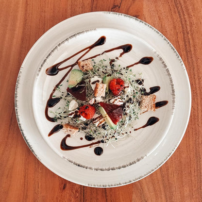 Mora Ceramic Helix Swirl Dinner Plates Set of 6, 10in Modern Spiral Porcelain Dish Dinnerware for Kitchen, Serving & Restaurants - Dishwasher, Microwave, Freezer, Oven Safe Dishware - Snowy White